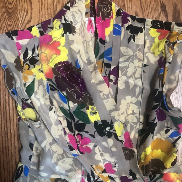 Anthropologie wrap dress silk -new! - Picture 2 of 5